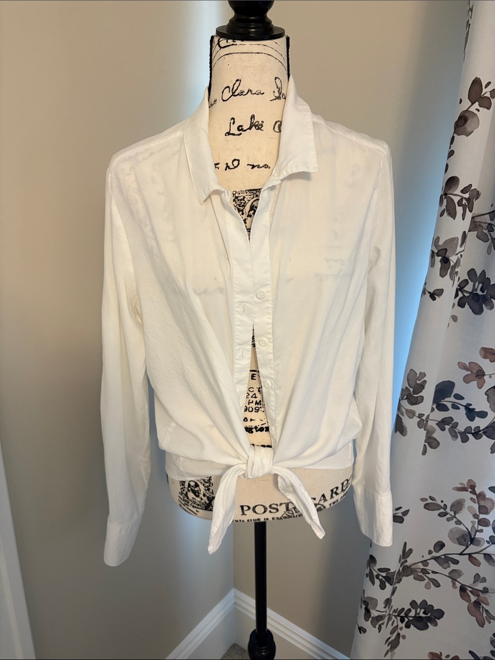 cloth & stone White Tie-Front Button-Down Shirt